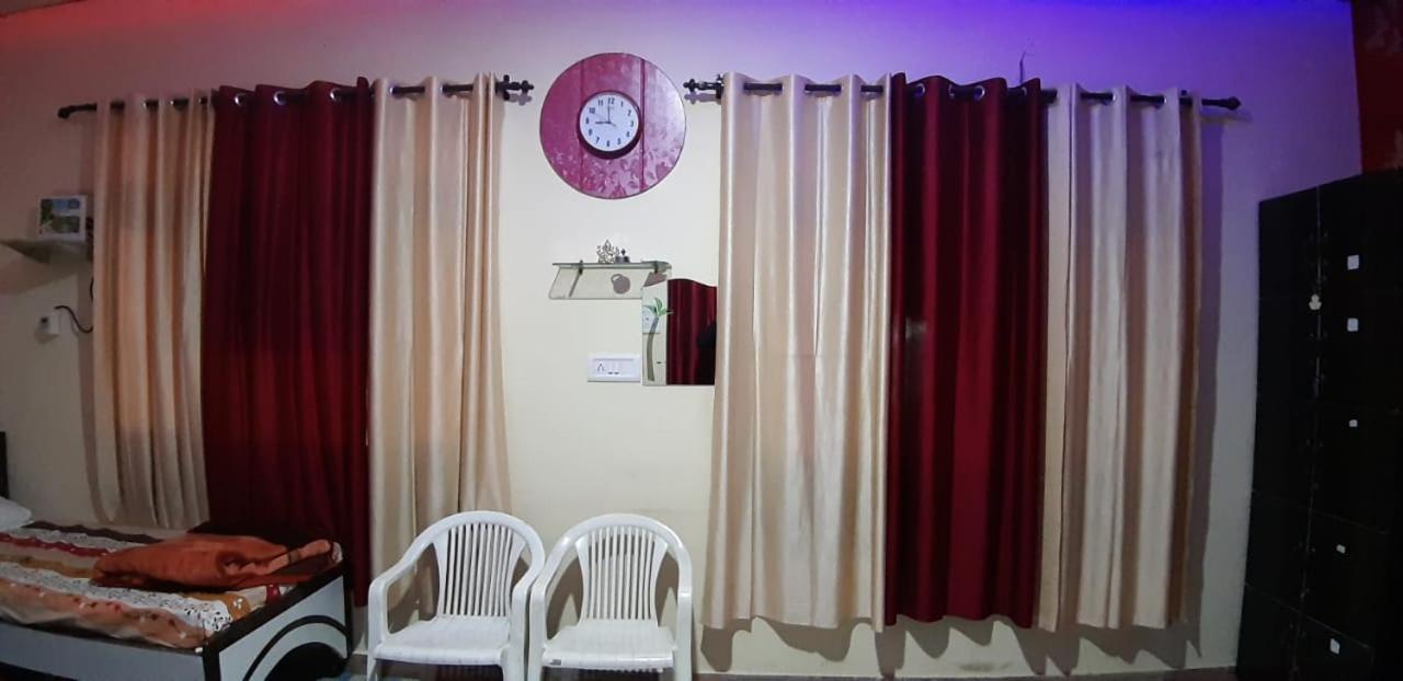 Blue Eye Backpackers Hostel Amritsar Exterior photo