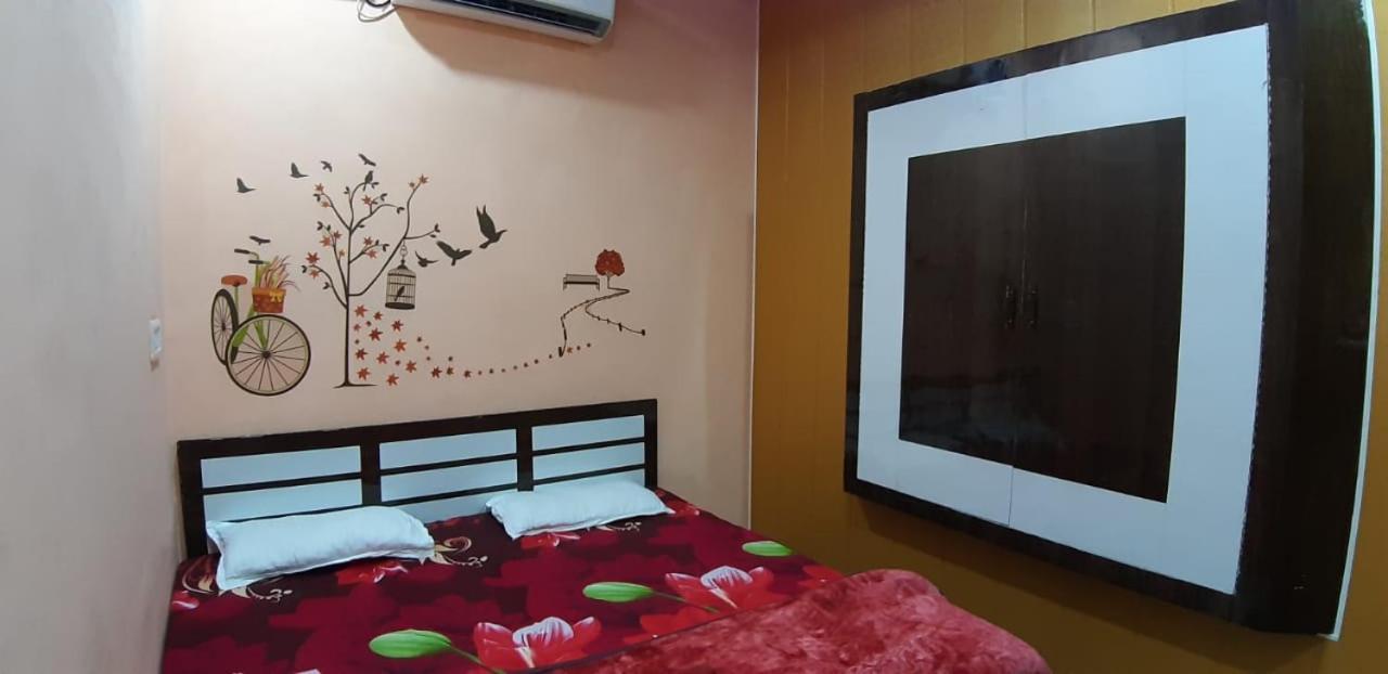 Blue Eye Backpackers Hostel Amritsar Exterior photo