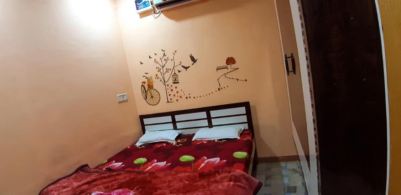 Blue Eye Backpackers Hostel Amritsar Exterior photo